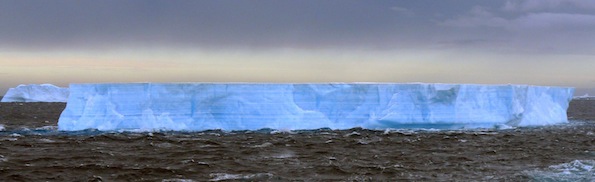 Blue_Tabular_Iceberg.jpg