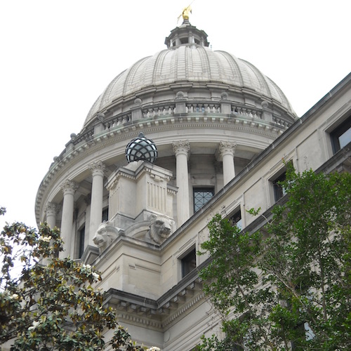 Mississippi_State_Capitol_building_in_Jackson (1).jpg