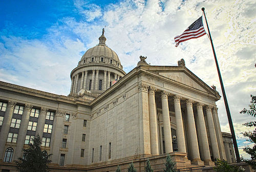 Oklahoma_State_Capitol_Building.jpg
