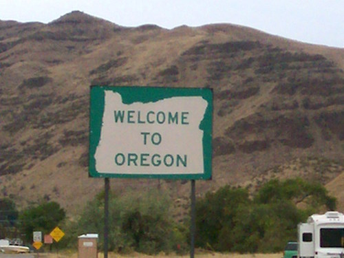 Oregon_welcome_sign.JPG