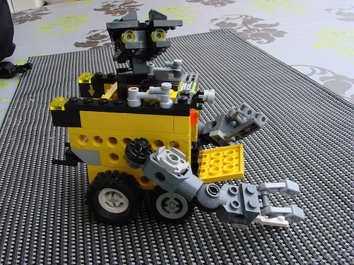 WALL-E Lego.jpg